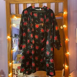 super cute rose night robe!